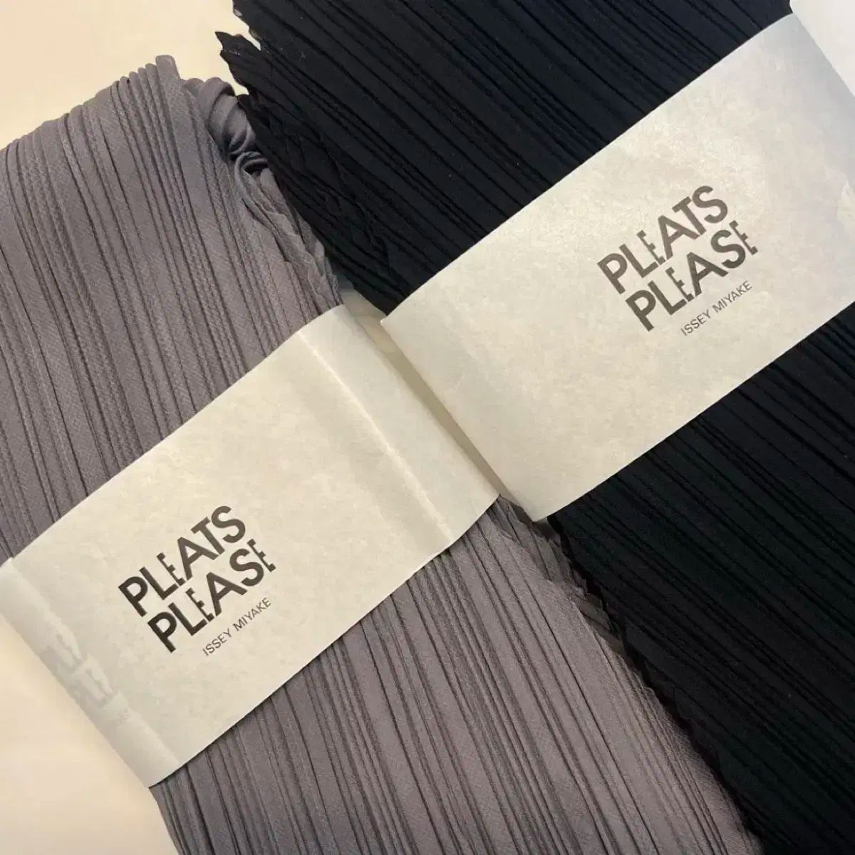 極美品エルメス カレ90 プリセ プリーツ 大空の狂気 気球柄 ピンク系