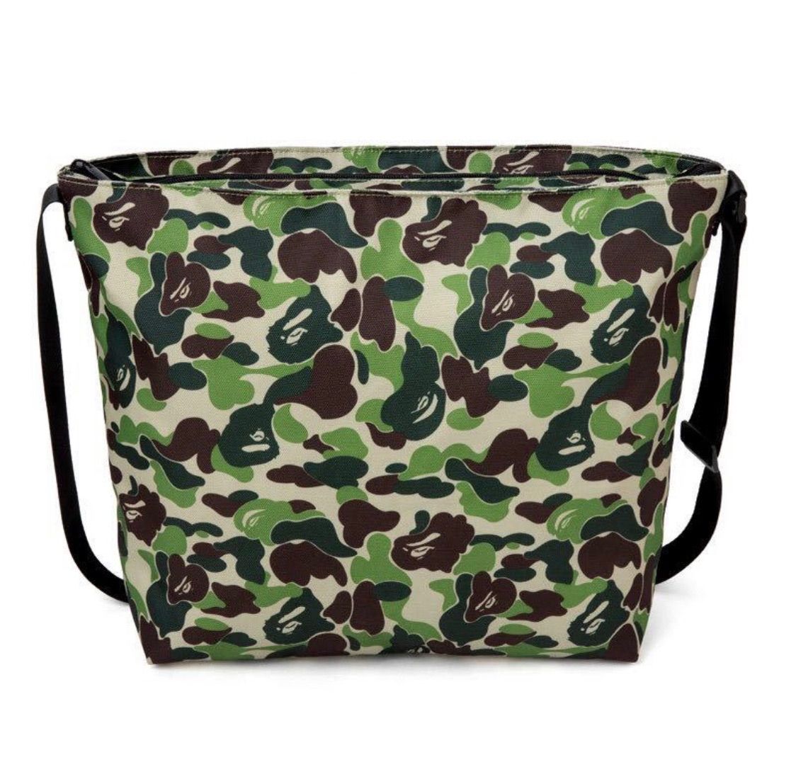 BAPE◆A BATHING APE／◆ビッグショルダーバッグ◆付録品ノベルティ BAPE◇A BATHING APE／◇ビッグショルダーバッグ◇付録品