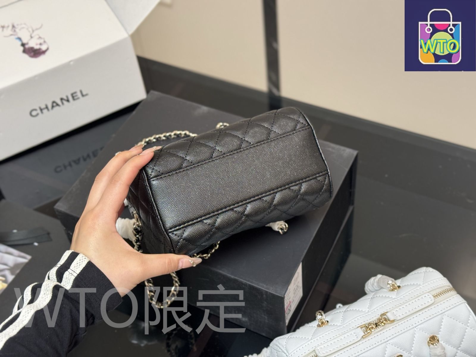 【容量たっぷり◎】CHANEL 24K スモール ボウリングバッグ 今日特価】Chanel ヴィンテージ ボウリングバッグ 24×15cm
