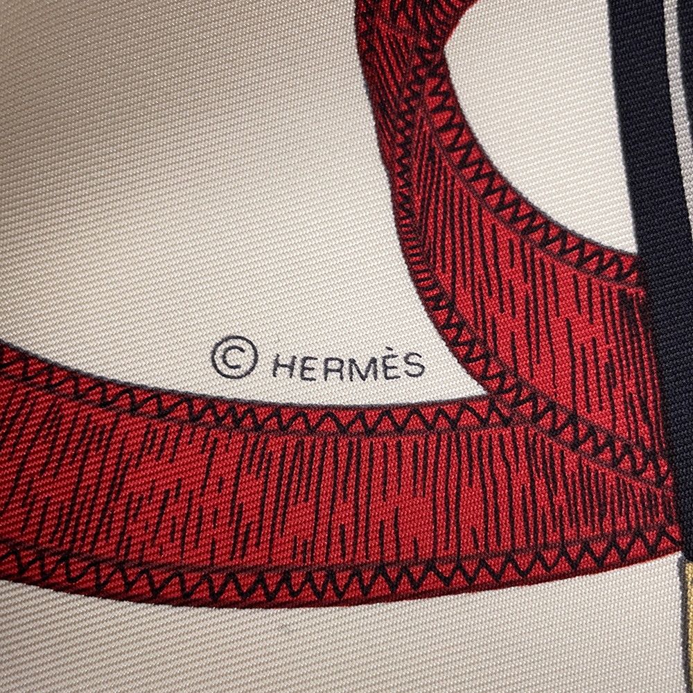 HERMES カレ90 Eperon d'or 大判シルクスカーフ エルメス スカーフ カレ90 エプロン・ドール Eperon D'Or HERMES