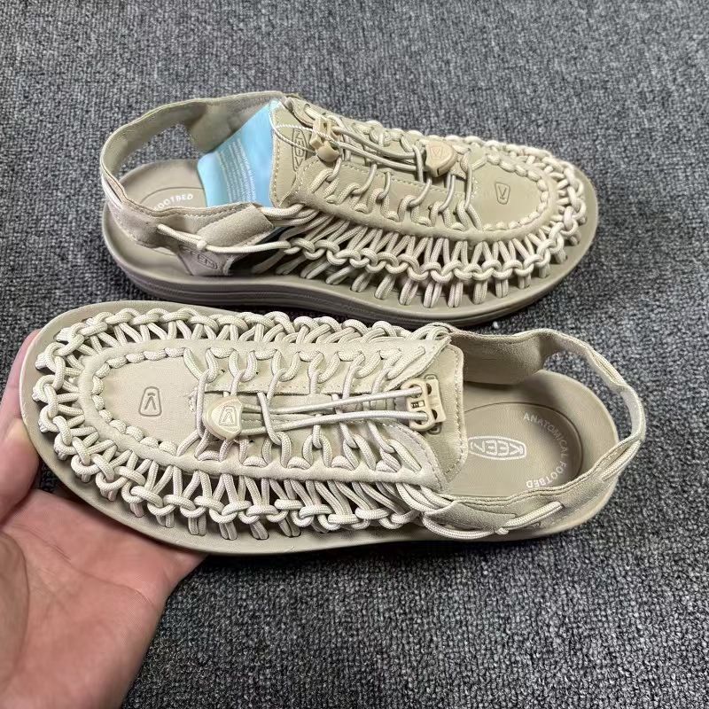 【美品】KEEN★UNEEK ユニーク　アイボリー　サンダル　24.5 キーン KEEN *UNEEK ユニーク メッシュサンダル38/24.5
