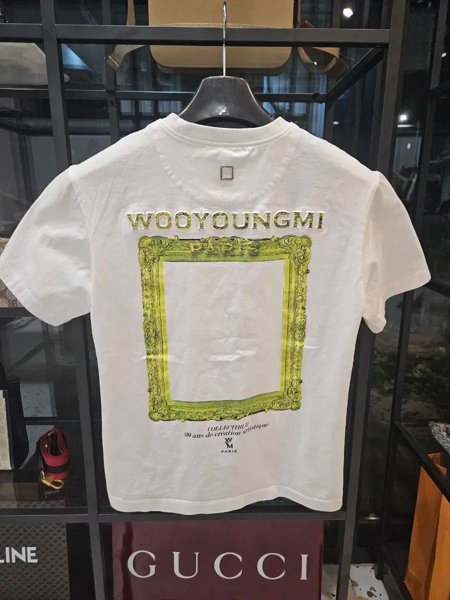 ウー ヨンミ フレーム 後ろロゴ Tシャツ 白 ユニセックス 95