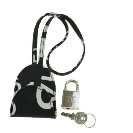 シャネル CHANEL キーベル カデナ パドロック バッグチャーム