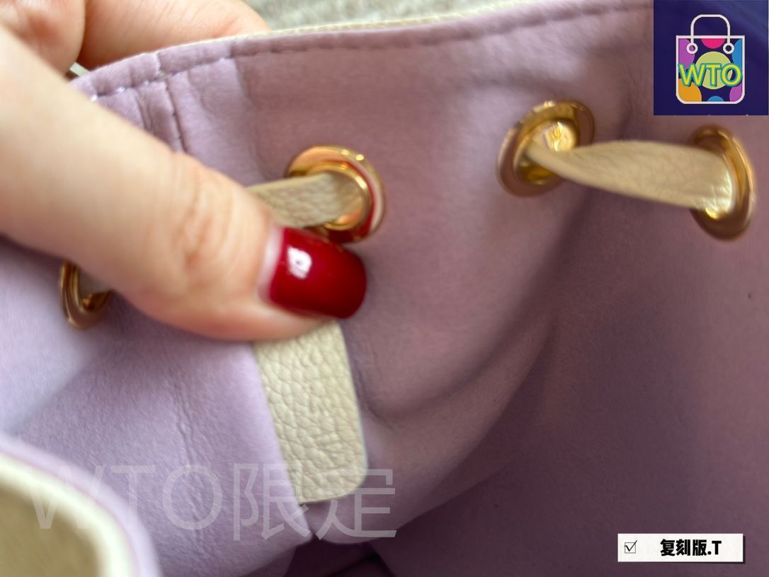 LV幻想的なアイスブルーのバケツ ハンドバッグ