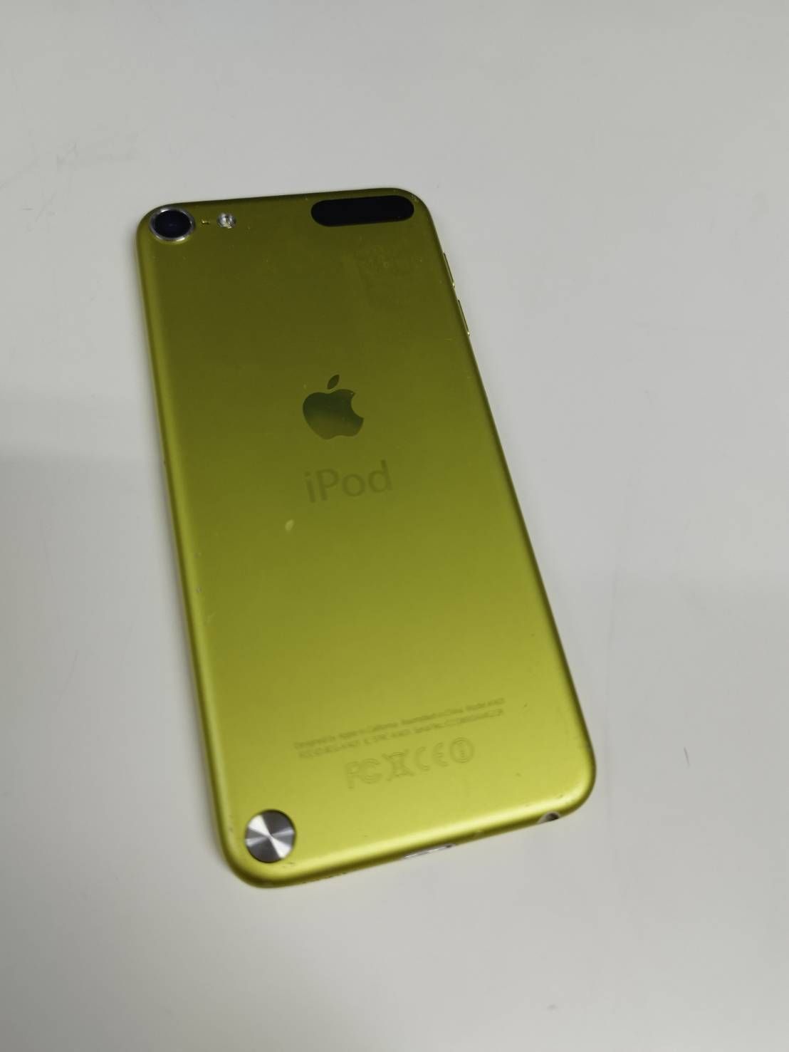 【ジャンク品】iPod A1421/A1574 Apple iPod Touch 5th Gen Space Grey 64GB A1421 Refurbed