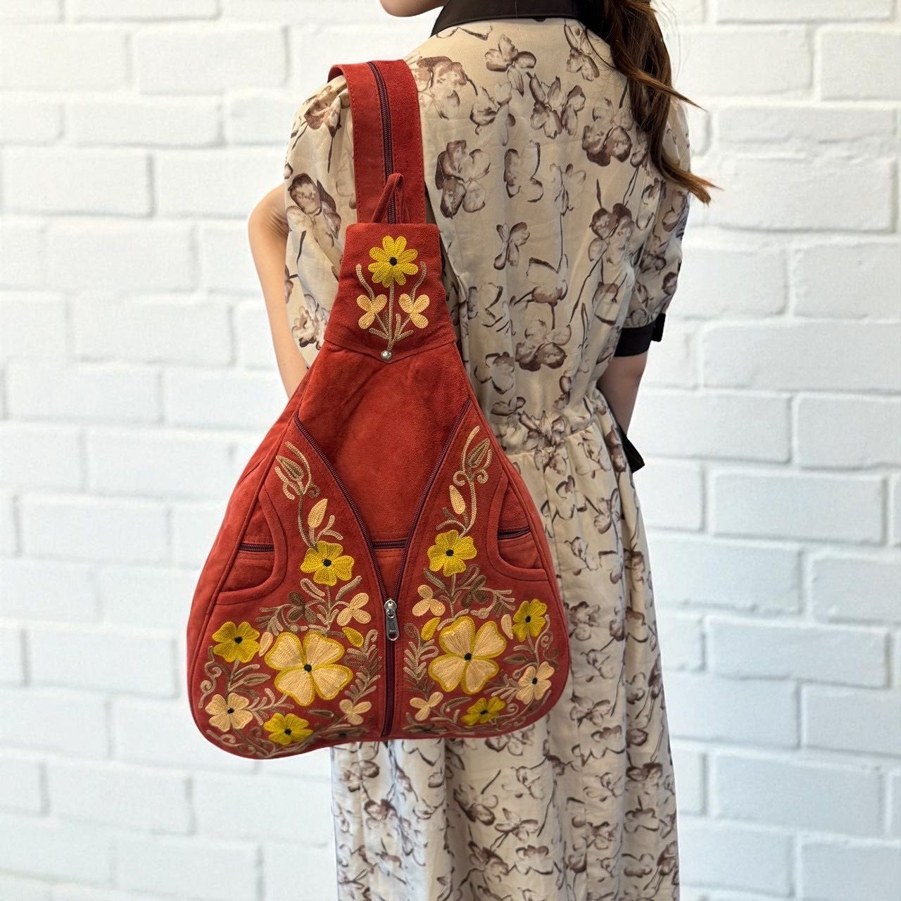 2WAY バッグ リュック ワンショルダー 刺繍入り ベルベット レッド 