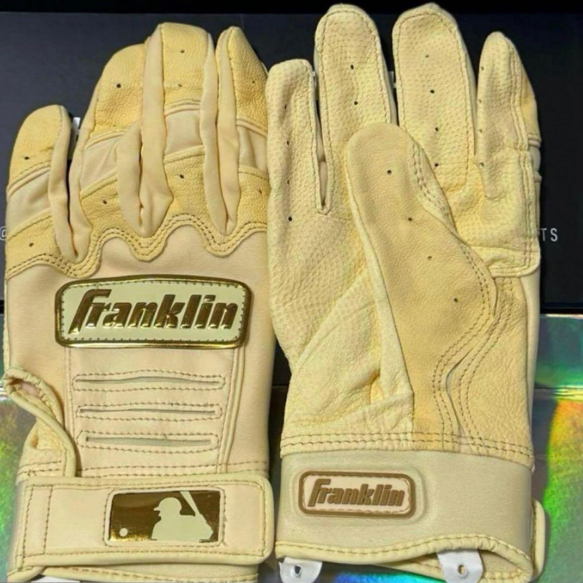 Franklin CFX Pro バニラゴールドバッティンググローブ