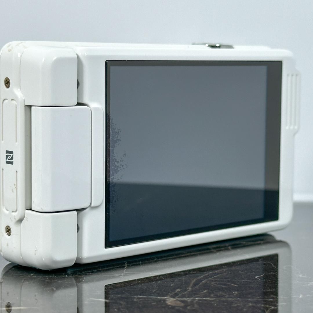 Nikon COOLPIX S6900 ホワイト◯◎○ - メルカリ