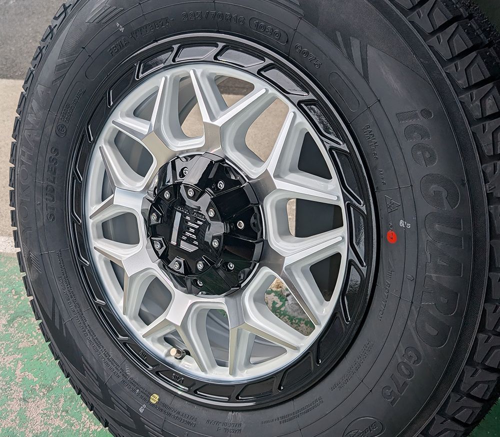 スタッドレス デリカD5 デリカ D5 DELICA 16インチ ヨコハマ アイスガード SUV G075 225 70R16 235 70R16