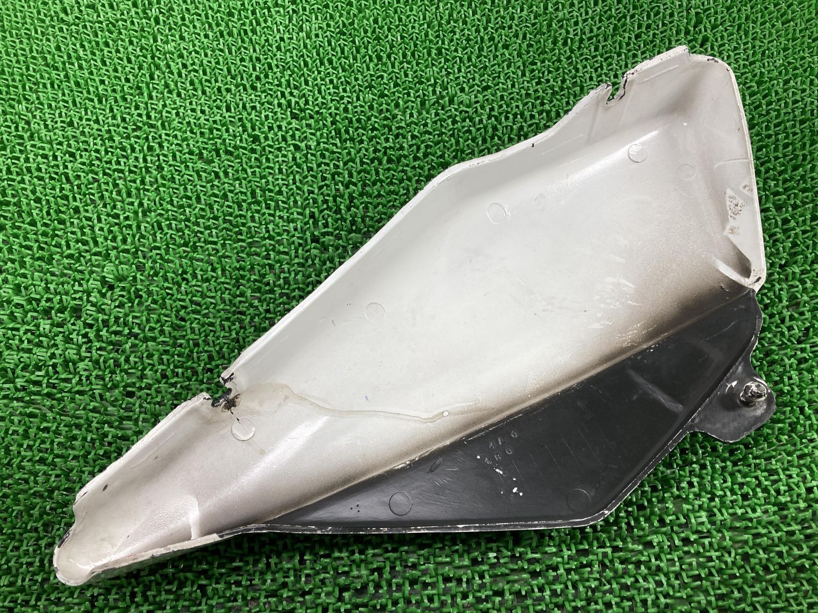RZ250 サイドカバー 左 4L0 4L3-013*** ヤマハ 純正 中古 バイク