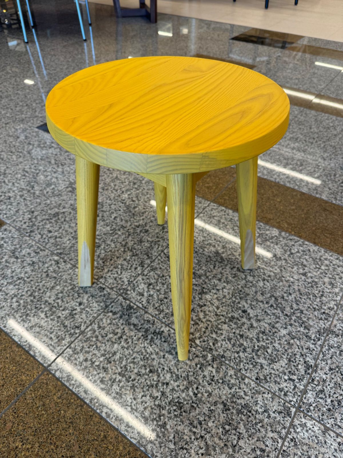 ISSEIKI ペンシルスツール イエロー ISSEIKI ペンシルスツール イエロー ISSEIKI ペンシルスツール