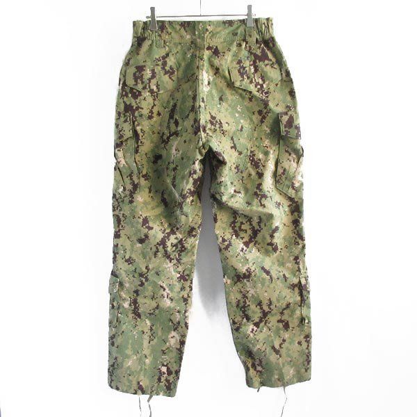 実物 米軍 US NAVY NWU AOR 2 迷彩 TYPE 3 コンバットパンツ M-R デジカモ カーゴ パンツ サバゲー アメリカ製 D 150-25-0049 ZV