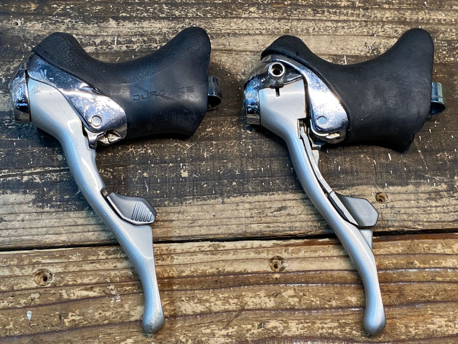 IX083 シマノ SHIMANO デュラエース DURA-ACE ST-7400 STIレバー 2x8S 