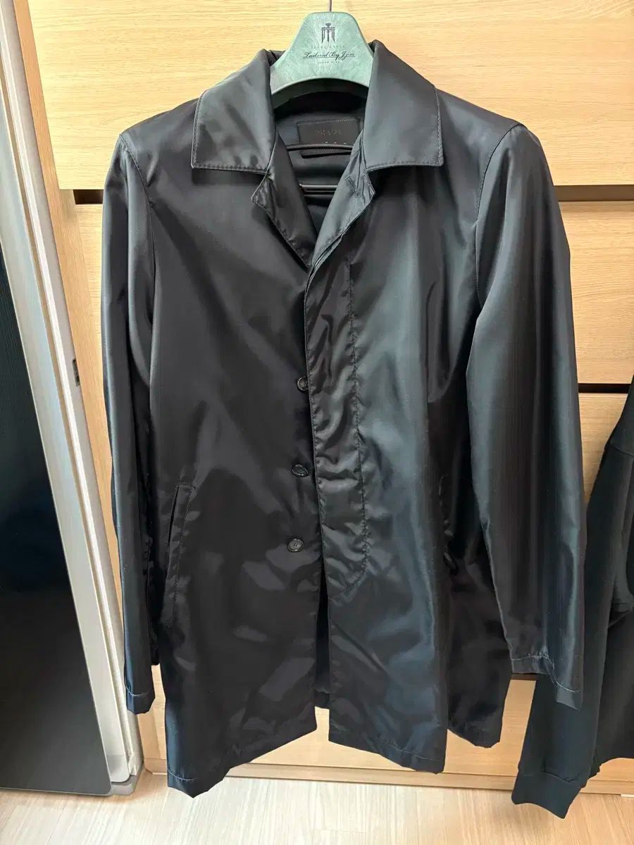 【雷市場（ポンジャン）商品韓国直送】 正規品 PRADA(プラダ) レインコート