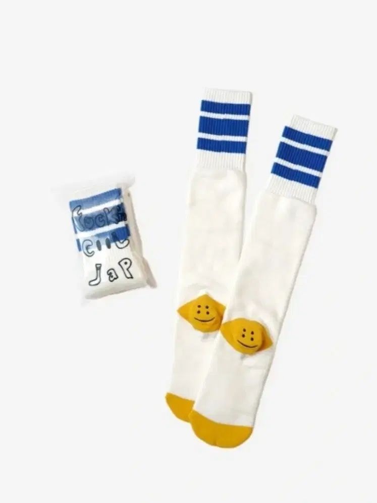 fragment fukuske socks ブルー フラグメント」とレッグ・インナーウエアの老舗「福助」が夏の着こなし