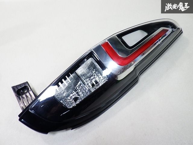 スズキ ソリオ MA37S 純正 テールランプ 右 ICHIKOH D260 スズキ ソリオ MA37S 純正 テールランプ 右 ICHIKOH D260 - メルカリ