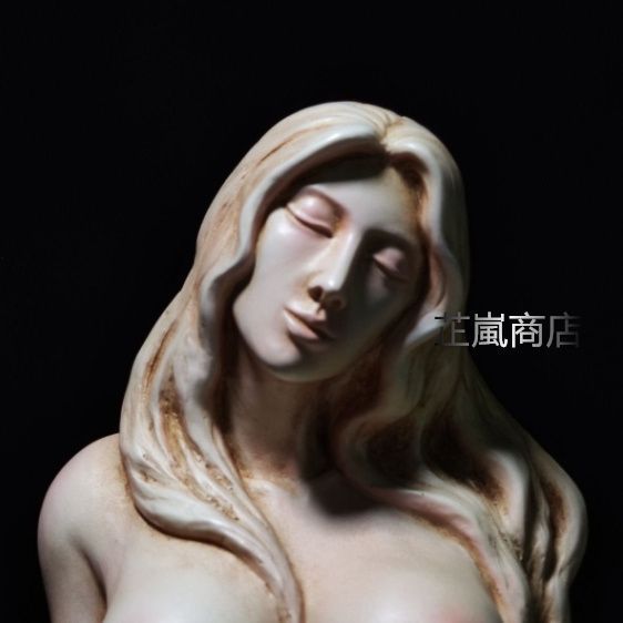 ポージング裸婦