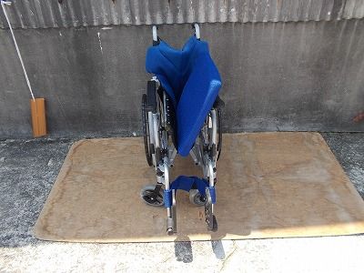 TS-25-0604-03 一部地域を除き 簡易モジュール自走式車椅子 低床型 KZ20-40