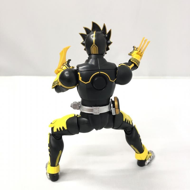 BANDAI - 国内正規品（真骨彫製法） 仮面ライダーオーズ ラトラーター コンボ S.H.Figuarts（真骨彫製法） 仮面ライダーオーズ ラトラーター