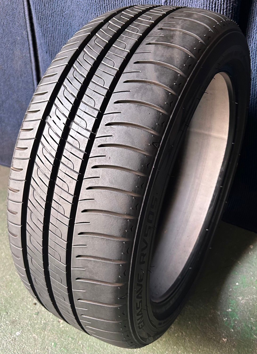 製造 溝8.5分山 DUNLOP ENASAVE RV505 1本 225 45R18 ASP3285