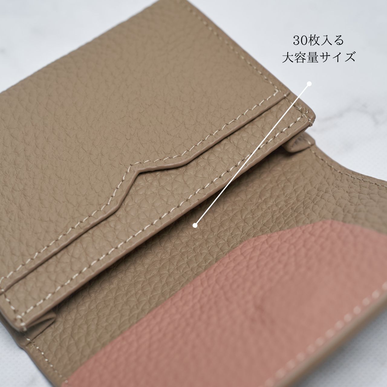 名刺入れ グレー未使用美品 単品）NEESE 名刺入れ 上品 バイカラー 本革 ライチグレイン