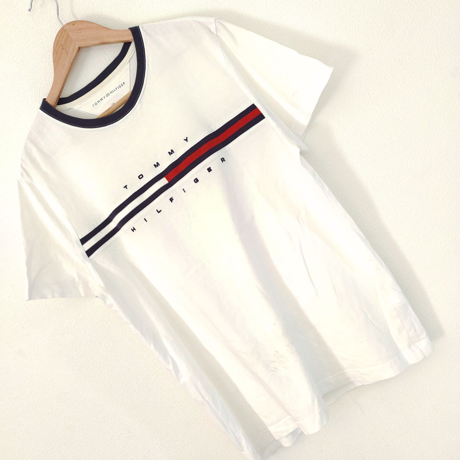 (^w^)b TOMMY HILFIGER トミーヒルフィガー C817836802 半袖 Tシャツ  ショートスリーブ 綿100％ ストリート カジュアル デイリー タウンユース アウトドア レジャー アメカジ キメカジ スポカジ ホワイト メンズ サイズL