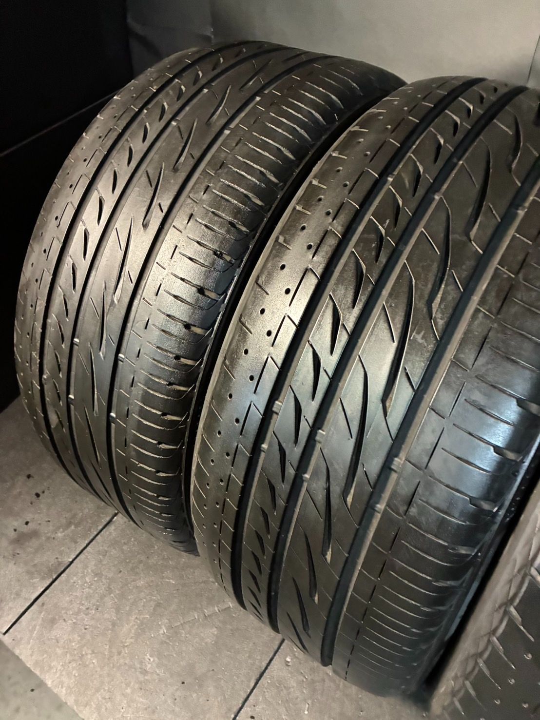 【海外販売】 2018年製 約6～9分山 ブリヂストン BRIDGESTONE レグノ REGNO GRVⅡ 245 40R19 4本 h_298