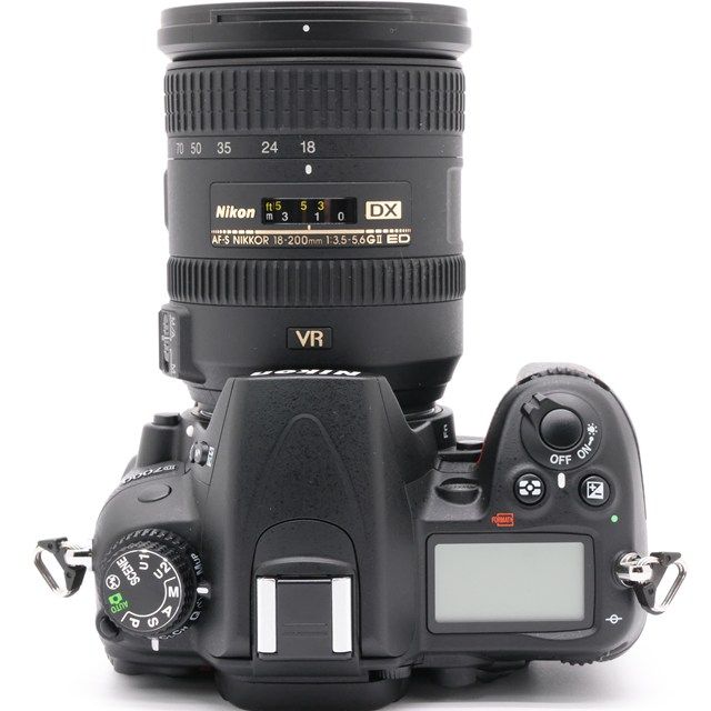 美品＞Nikon D7000＋AF-S 18-200mm VR II｜手ブレ補正ズーム付  