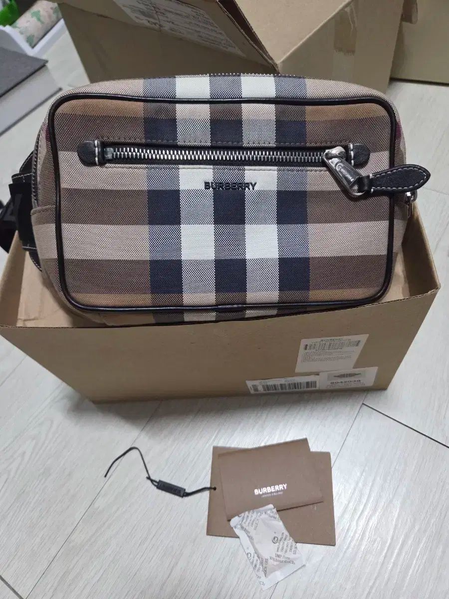 Burberry バーバリー バムバッグ ヒップサック