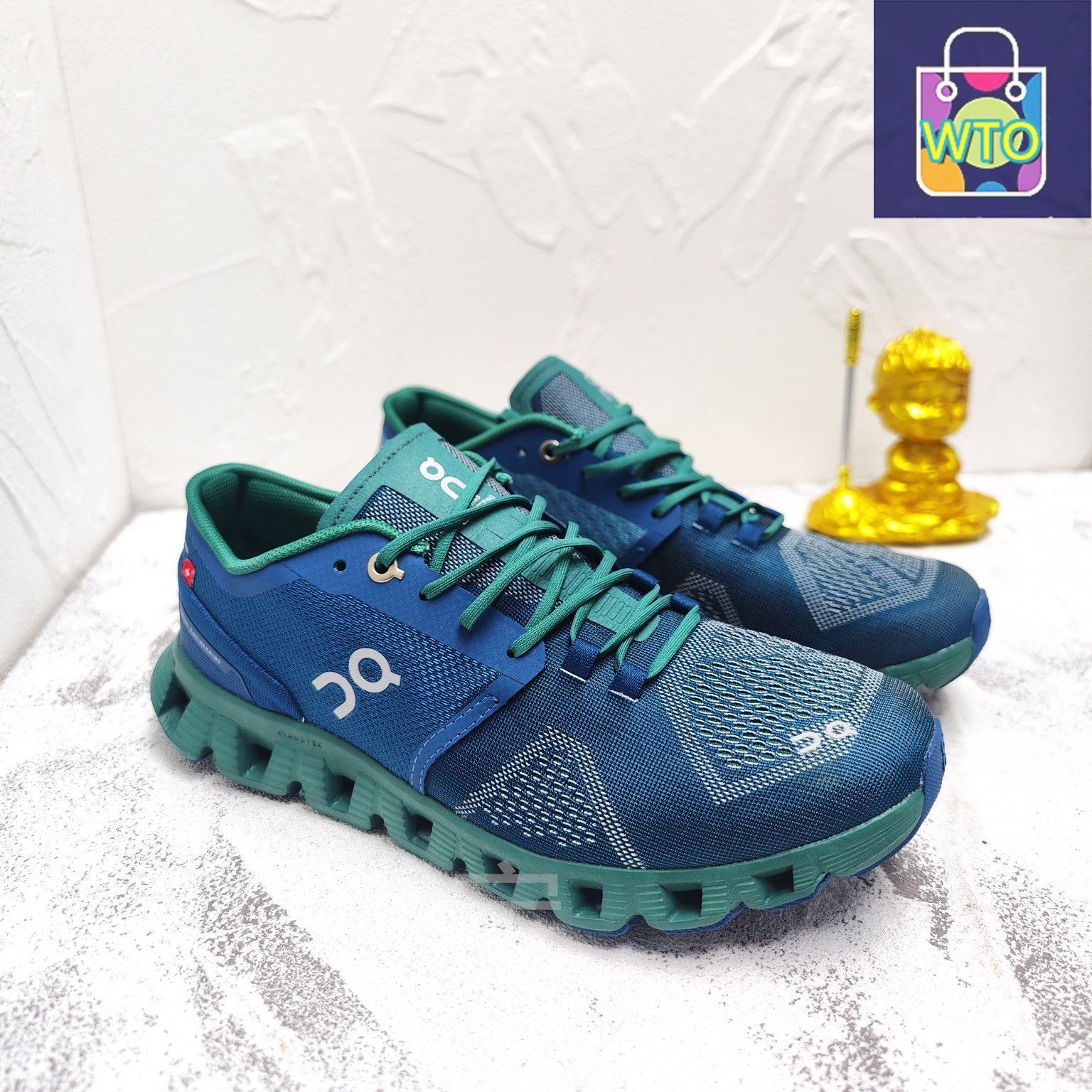 On Cloud X Sneakers オン クラウドX ジョギング スポーツ