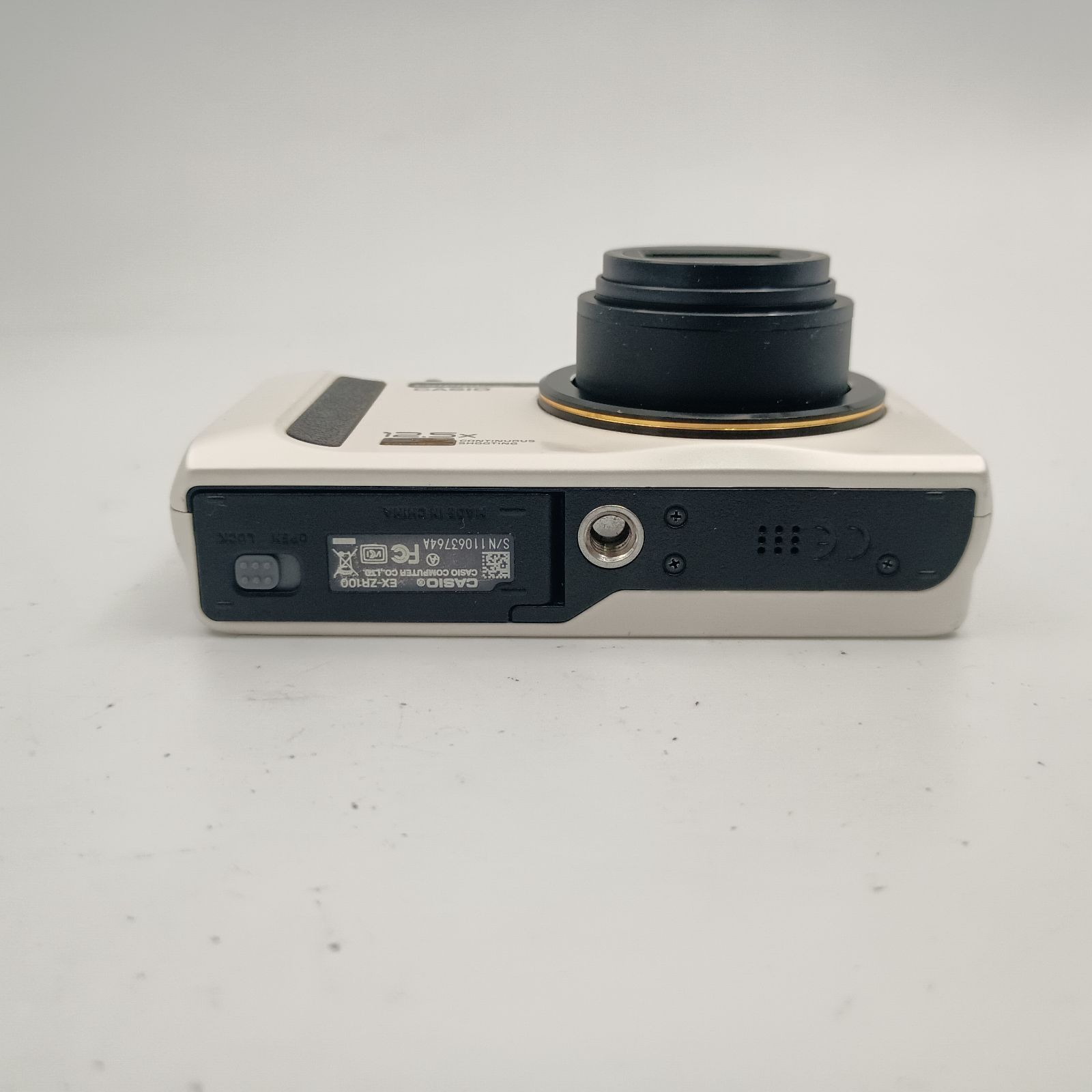 Casio EXILIM EX-ZR100 White Compact Dijital Camera