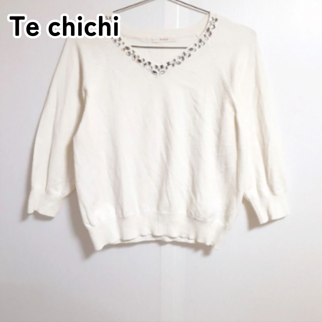 Te chichi テチチ M ホワイト カットソー Vネック 七分袖 ビジュー