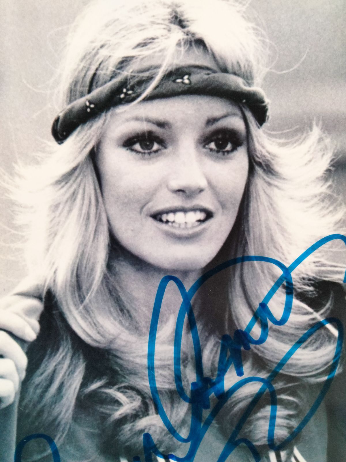 スーザン・アントン直筆サイン入り2Lサイズ写真…Susan Anton