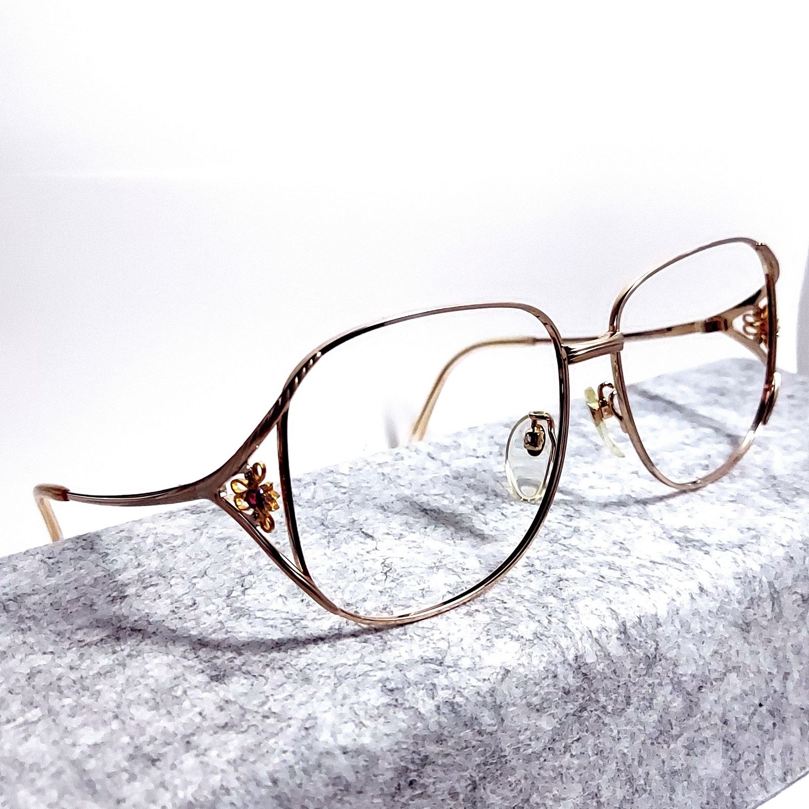 No.758メガネ 宝飾ルビー&18Kデコレーション【度数入り込み価格 