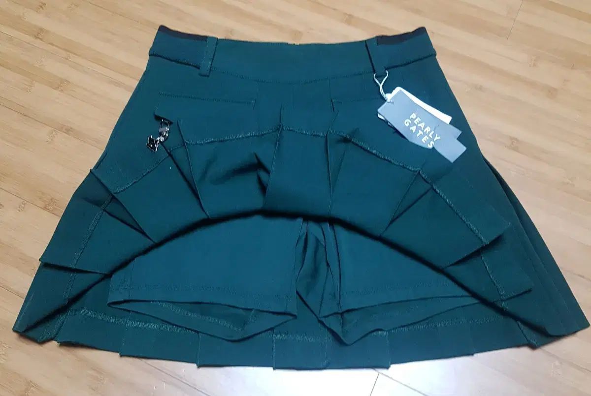 最安値で販売します。 PEARLY GATES パーリーゲイツ レディース フラップ ポケット プリーツ キュロット スカート 日本製