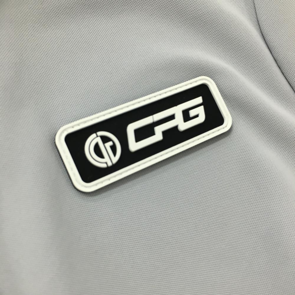 【美品】CPG 半袖ポロシャツ グレー×白 井上莉花コラボ商品 シリコンワッペン レディース 2(M) ゴルフウェア 2023年モデル CPG 美品】CPG 半袖ポロシャツ グレー×白 井上莉花コラボ商品