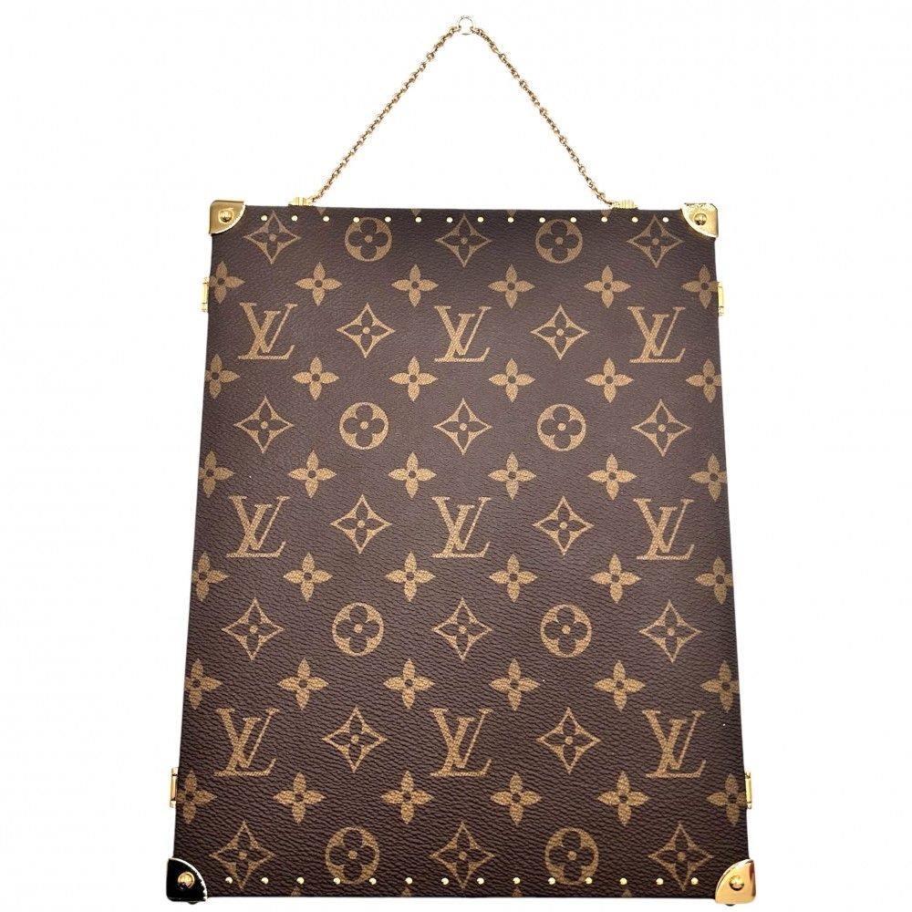 VUITTON