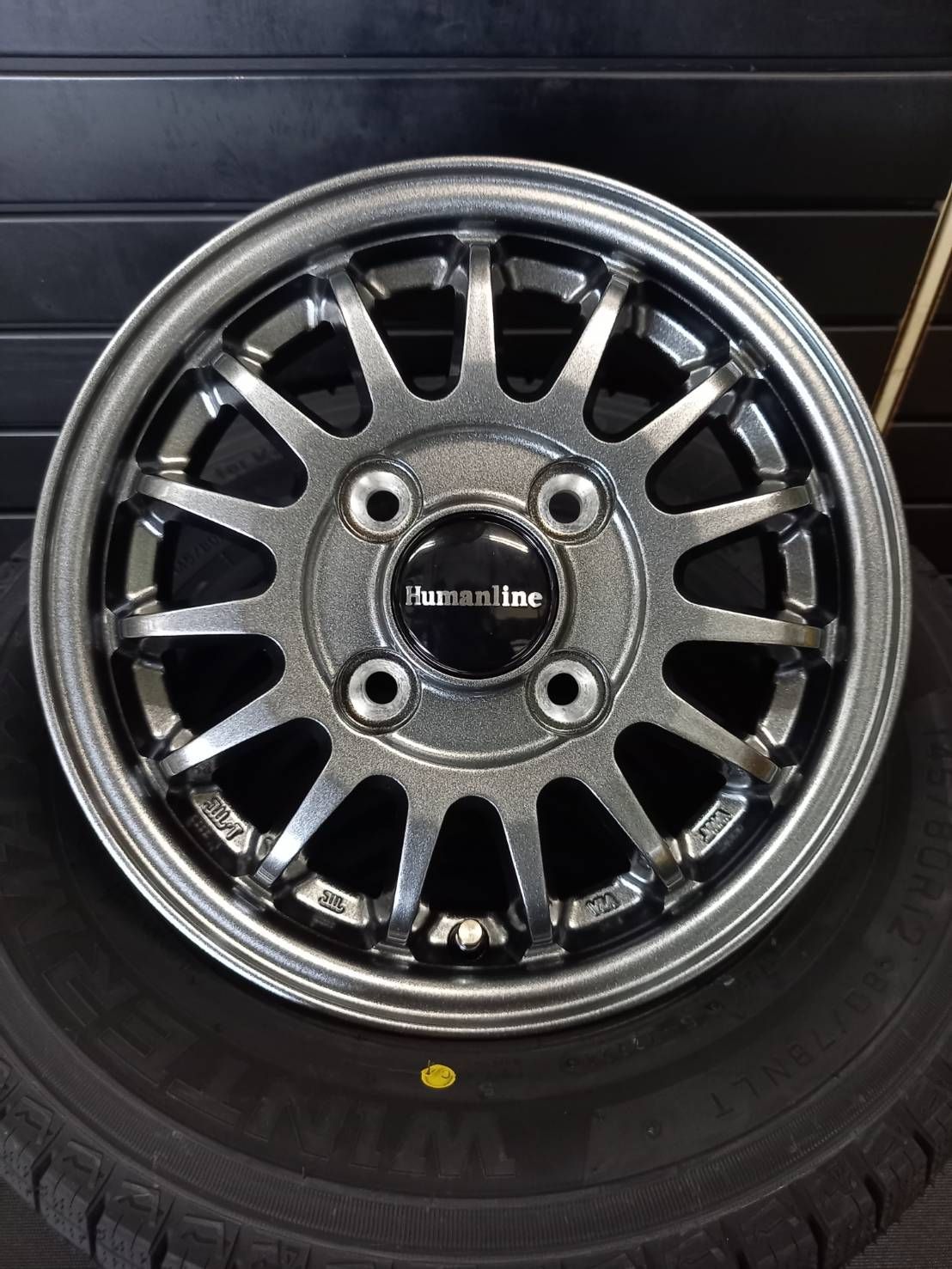 製 ダンロップ WINTER MAXX LV01 145 80R12 80 78 HF-15 4本 47800円● ハイゼット●アトレー●ピクシス●キャリー●エブリイ バン スタッドレスタイヤ アルミ 4本SET 145R12 6PR 相当