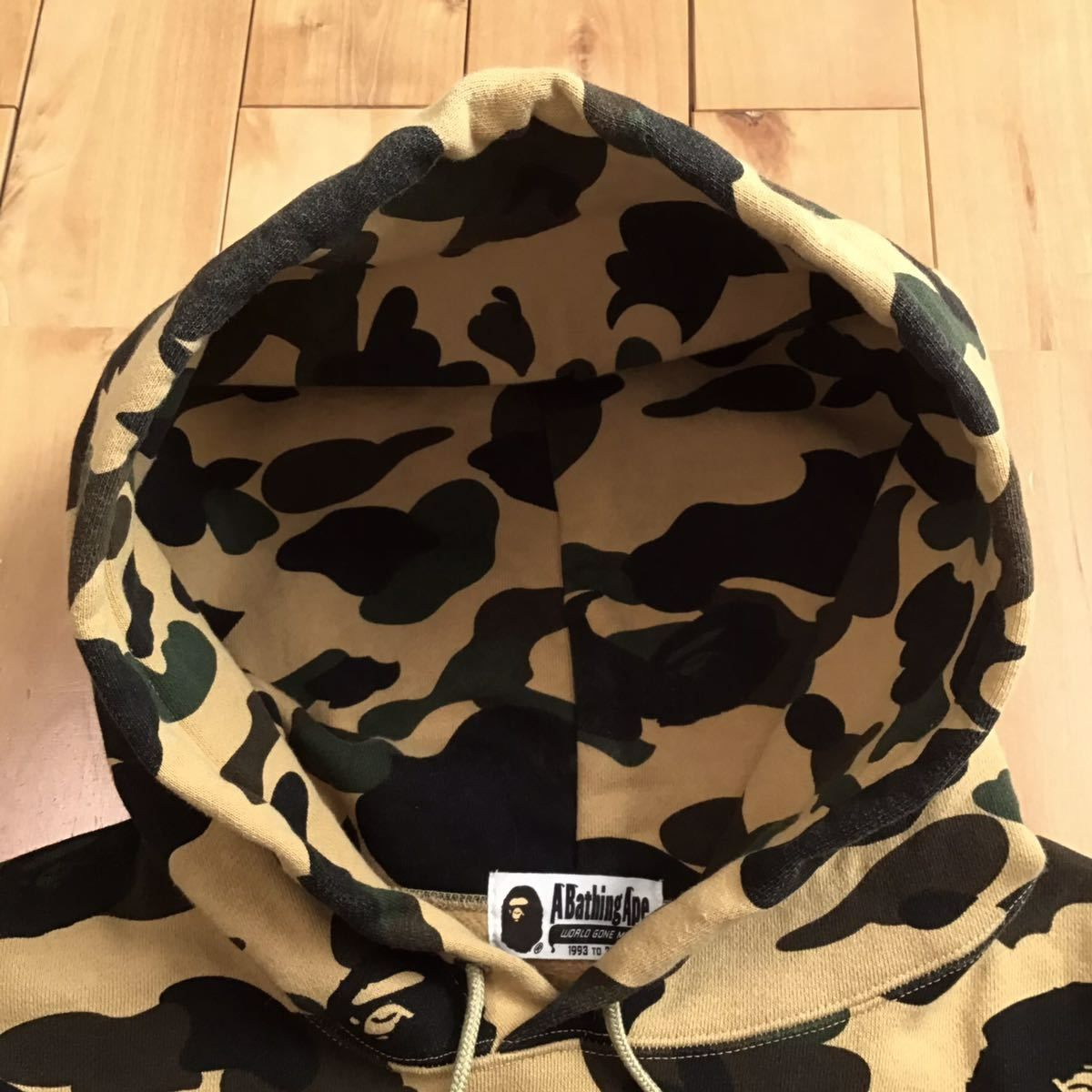 A Bathing Ape カモフラージュパーカー　蓄光 蓄光 A BATHING APE ベイプ ロゴ カモフラ プルオーバー パーカー