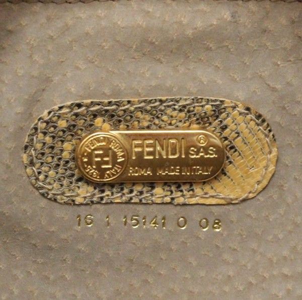 フェンディ FENDI