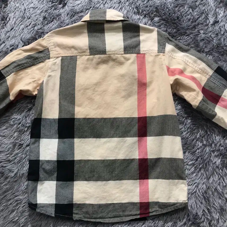 Burberry キッズ　バーバリー　シャツ　卒業式　入学式　12y 152cm Burberry キッズ バーバリー シャツ 卒業式 入学式 12y 152cm