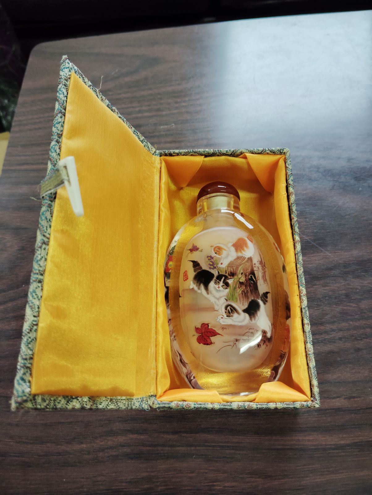 中国製‥鼻煙壺 Amazon.co.jp: 鼻煙壺 中国伝統工芸品 内絵ガラス瓶 スナッフ