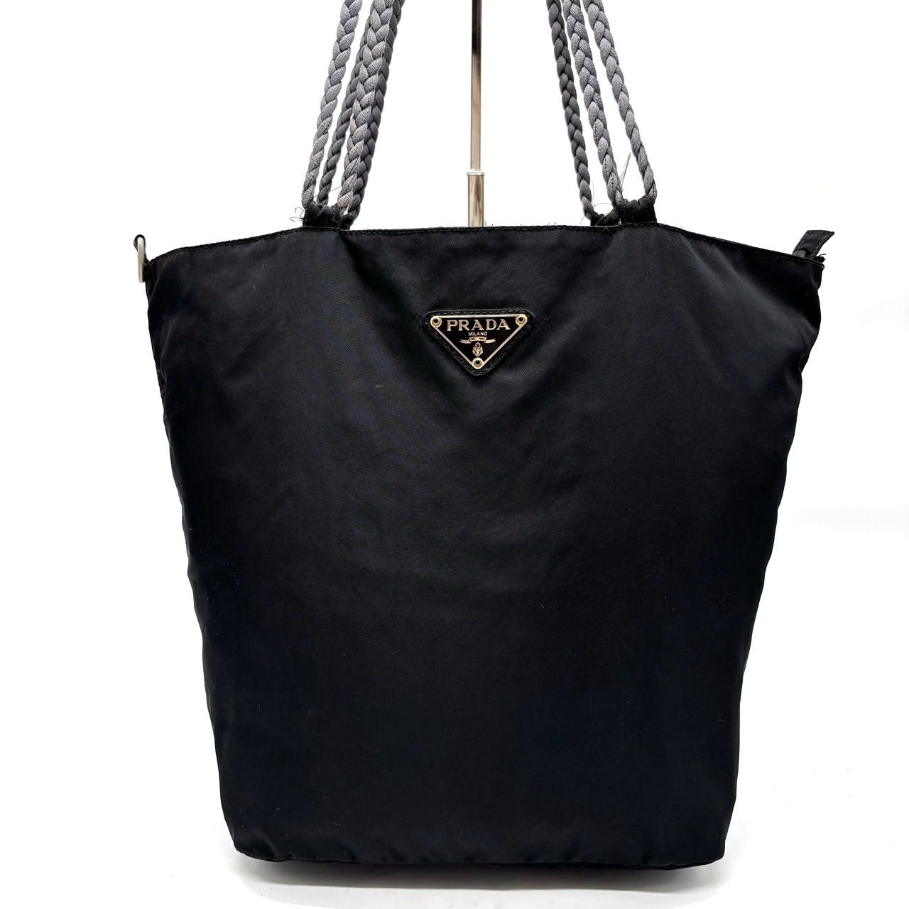 【美品】PRADA×プラダ A4収納可能金色プレートトートバッグ 美品】PRADAプラダA4収納可能金色プレートトートバッグ - メルカリ