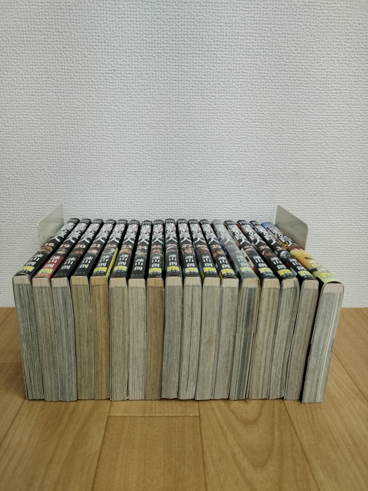 【全巻セット】進撃の巨人 全34巻　諌山創　中古美品 進撃の巨人 作者 出身地 進撃の巨人 全34巻完結セット 諌山創 by