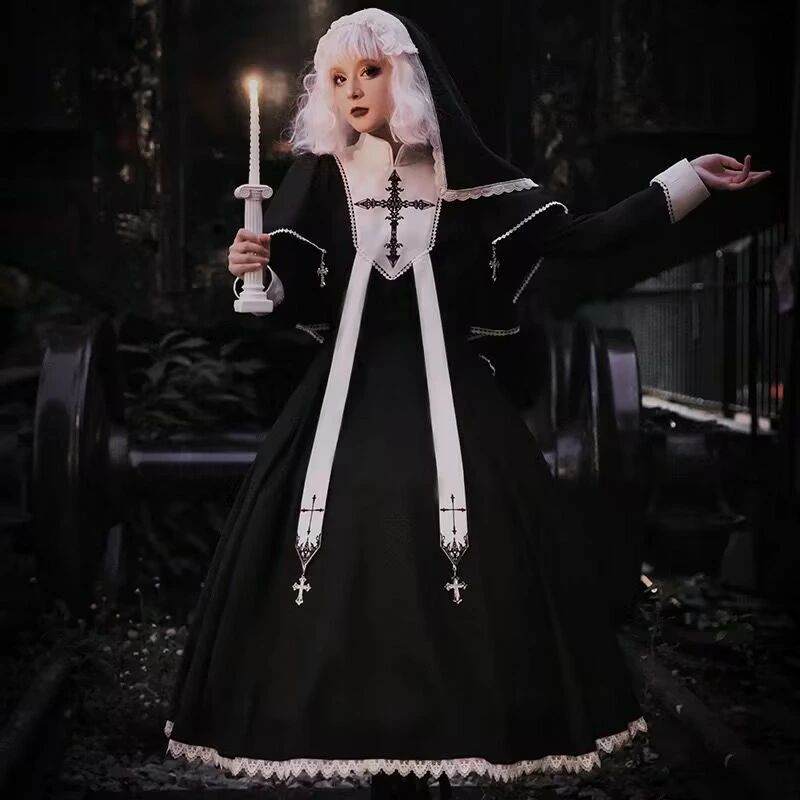 シスター 豪華コスプレ