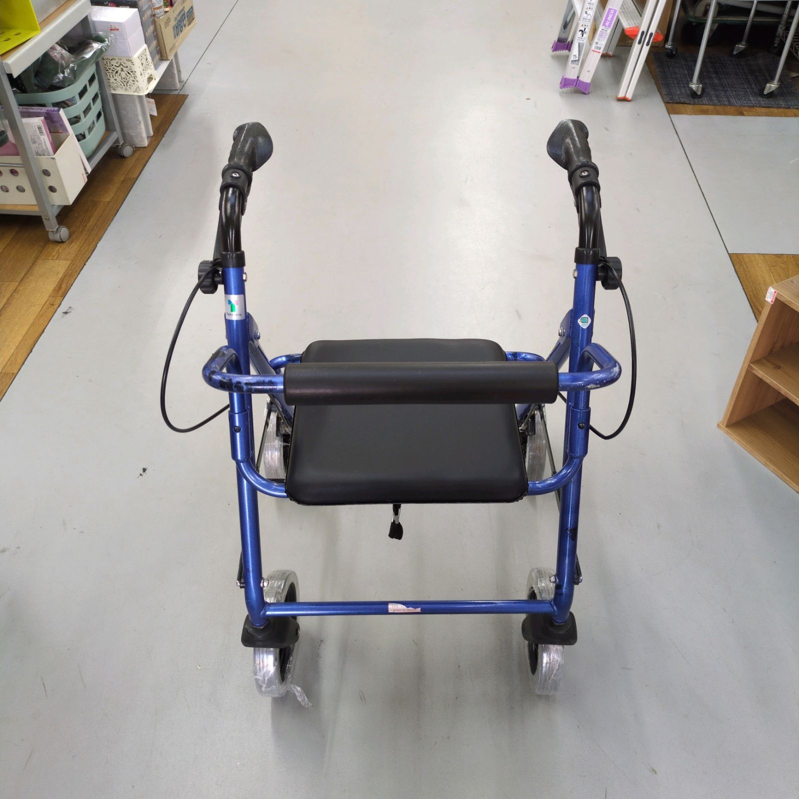 キズ使用感有り