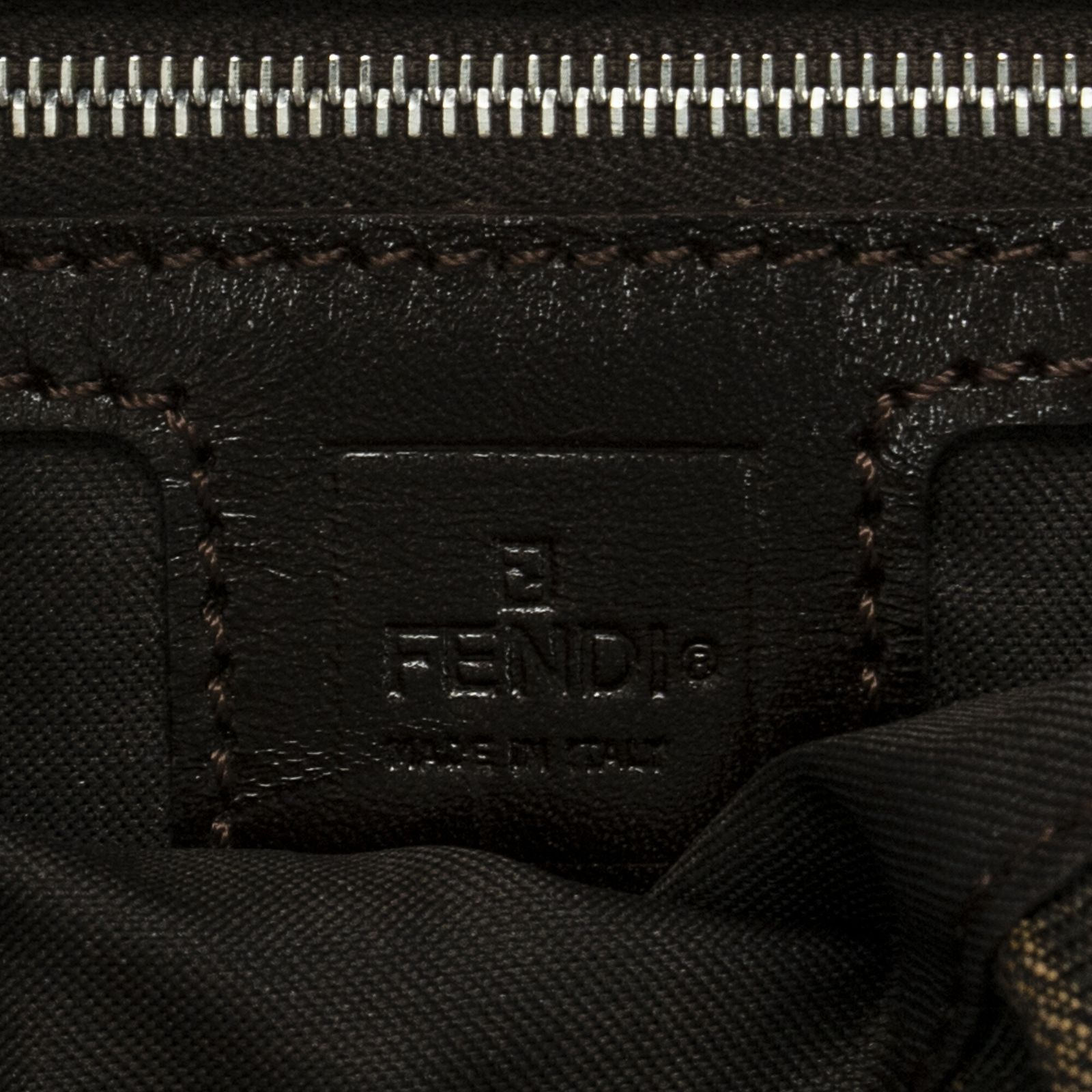 FENDI フェンディバゲット茶色ズッカキャンバスA