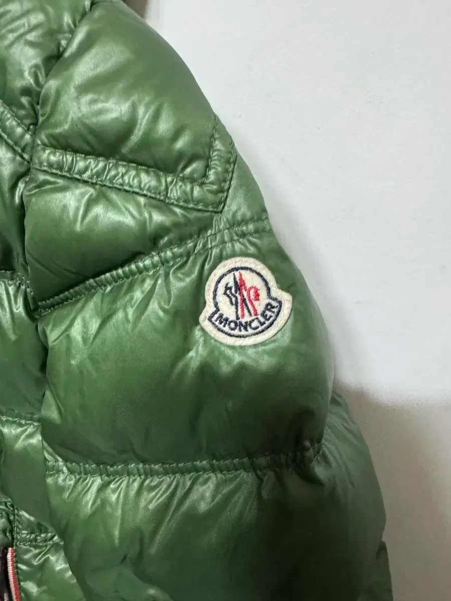 Y MONCLER