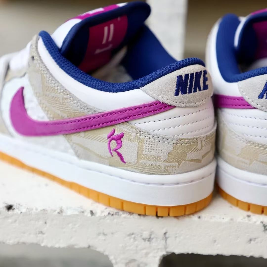 ナイキ SB DUNK LOW PRM ライッサレアウコラボ スニーカーFZ5251-001 