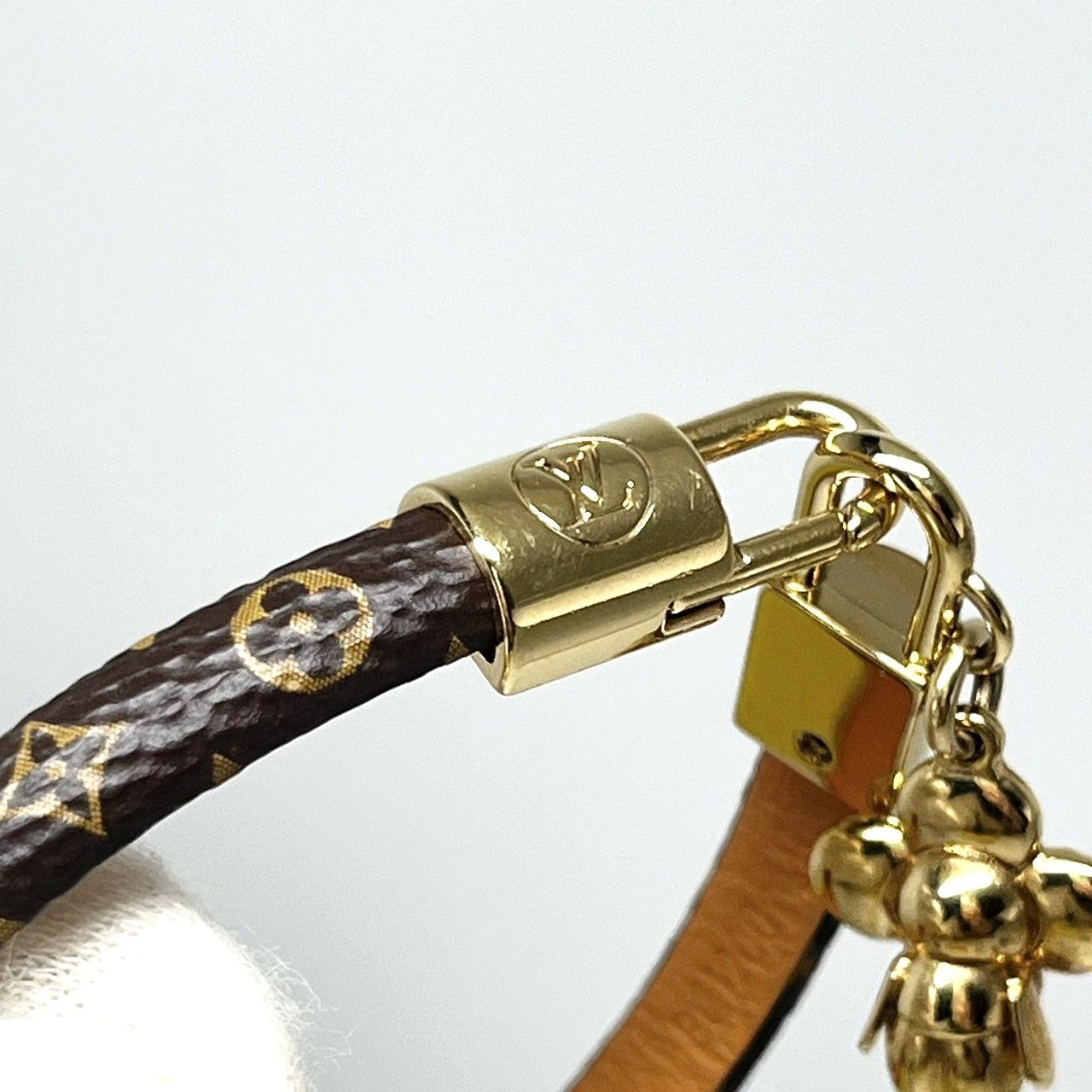 ルイヴィトン LOUIS VUITTON ブラスレ ヴィヴィエンヌ M6773